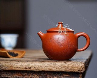 《古玉》  《古玉》